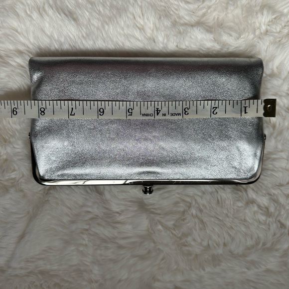 Hobo Lauren clutch wallet - Picture 6 of 7